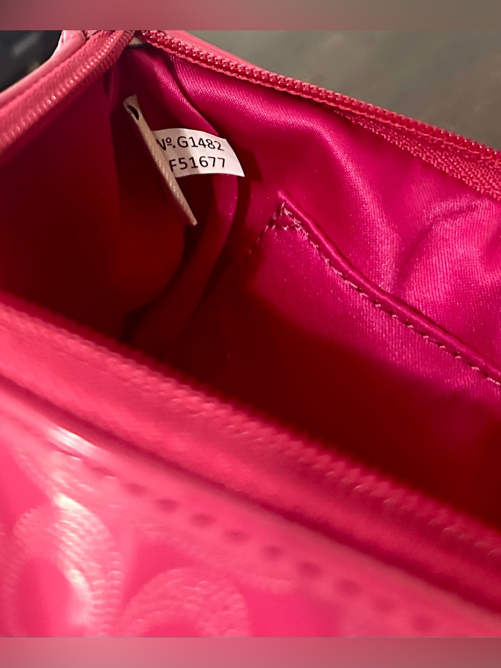 *NWT Coach Peyton Signature Embossed Patent Leather Wristlet in Fuscia - Picture 13 of 16